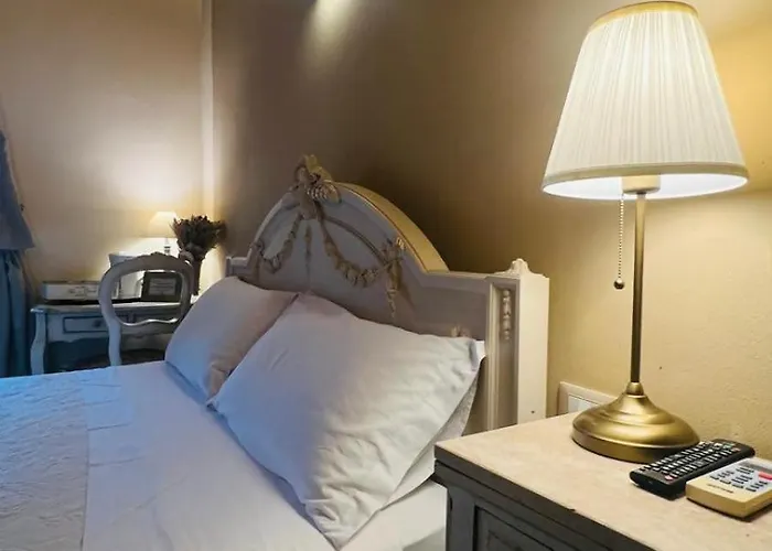 La Bella Bed and Breakfast